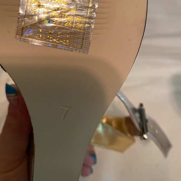 Sketchers tri- metallic high wedge heel size 7 - Picture 9 of 16